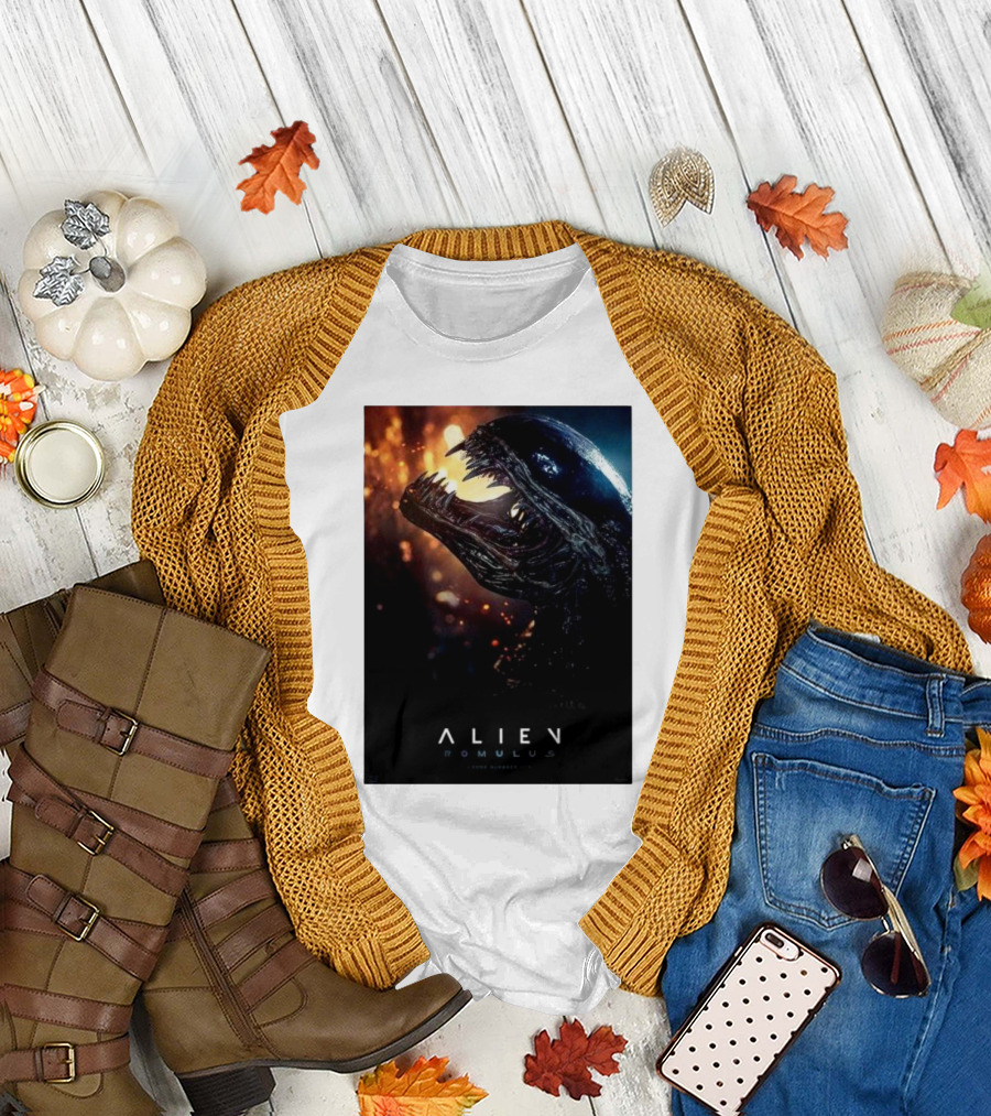 Alien Romulus 10th Distributed By 20th Century Studios T-Shirt