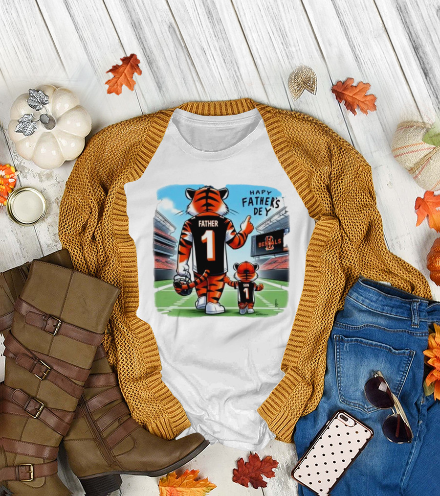 Cincinnati Bengals Mascot Father Son Happy Father’s Day T-Shirt