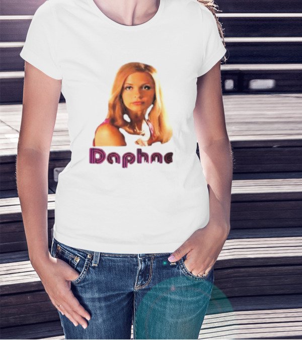 Sarah Michelle Gellar As Daphne In Scooby-Doo Movie T-Shirt