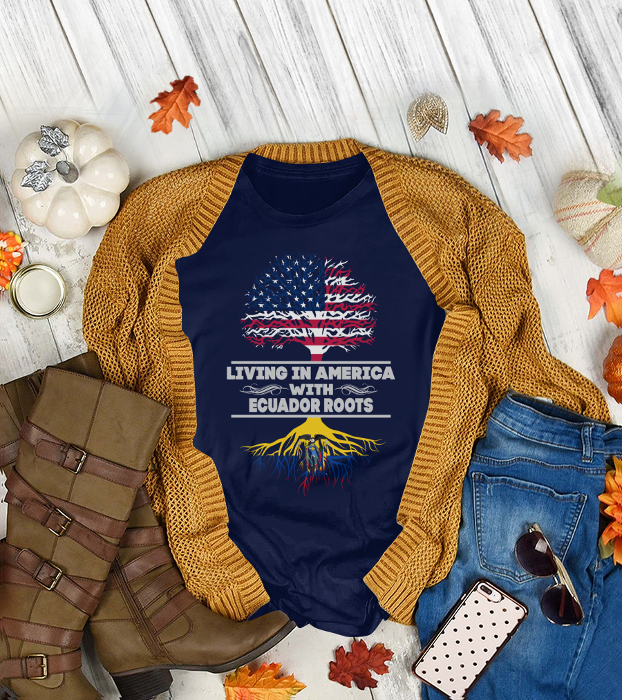 LIVING IN AMERICA WITH ECUADOR ROOTS USA FLAG TREE T-Shirt
