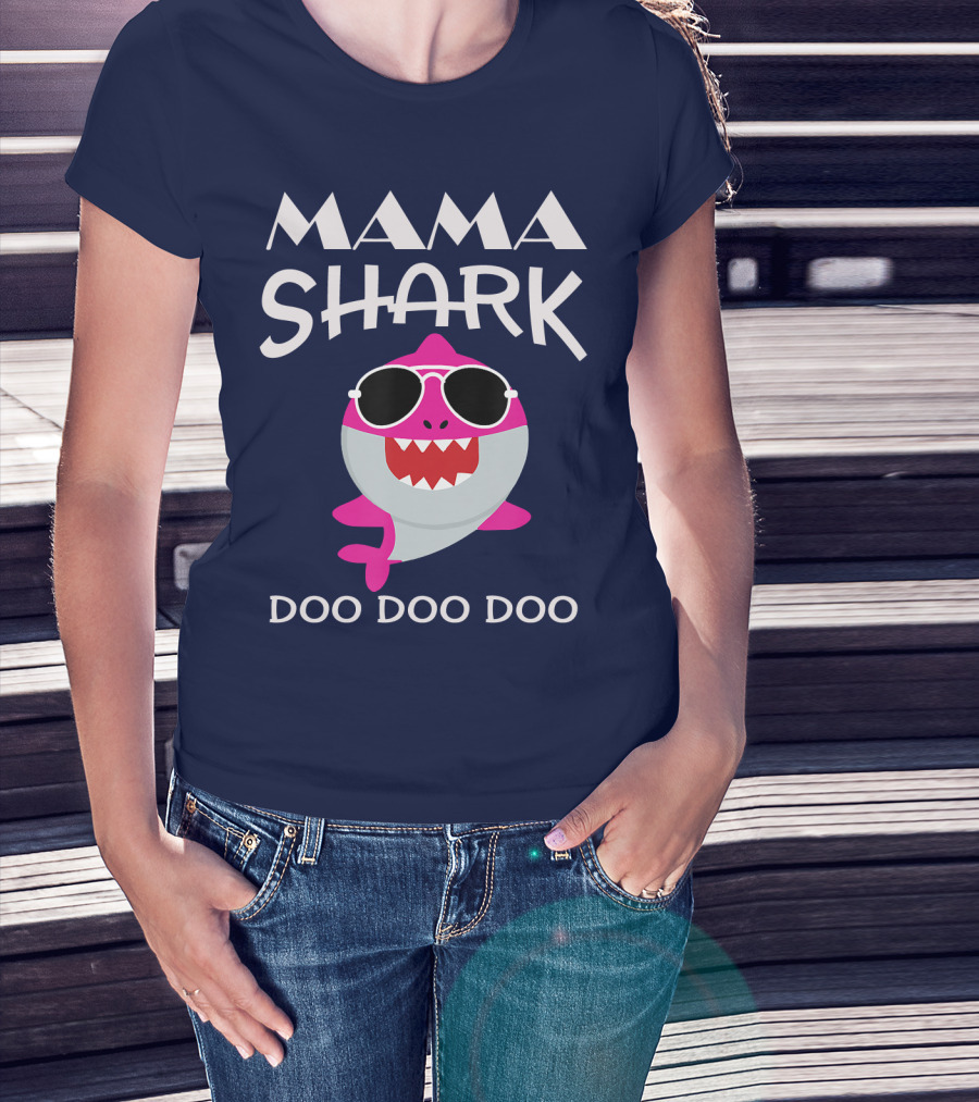 Mama Shark Doo Doo Doo Sunglasses Cartoon T-Shirt