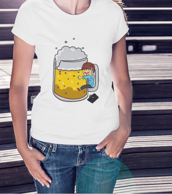 Beer Mug Hug With Traveler Cartoon Character T-Shirt