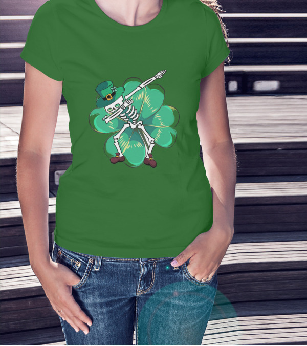 St Patrick's Day Skeleton Dabbing Leprechaun Clover T-Shirt