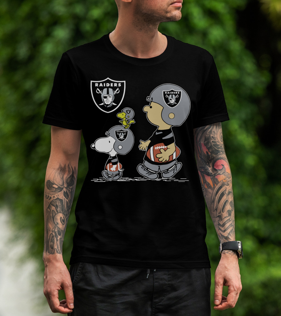 Raiders Christmas Peanuts Cute Football T-Shirt