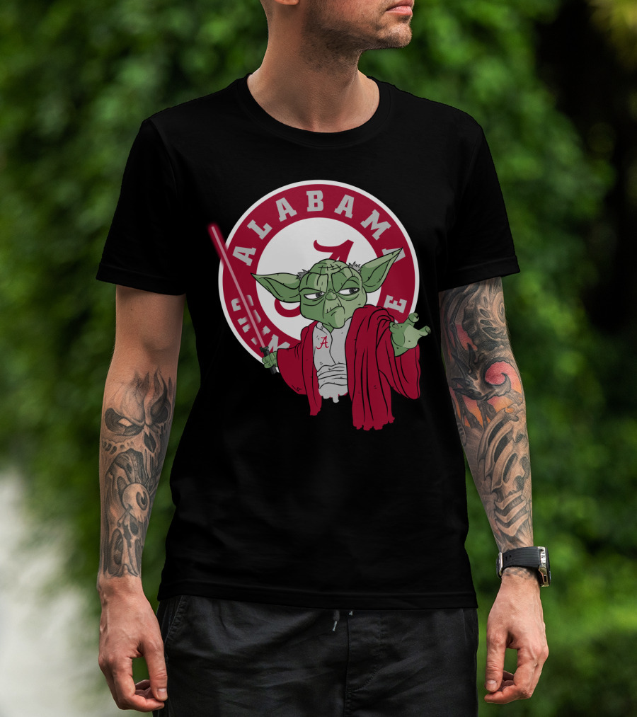 Alabama Crimson Tide Yoda With Lightsaber T-Shirt