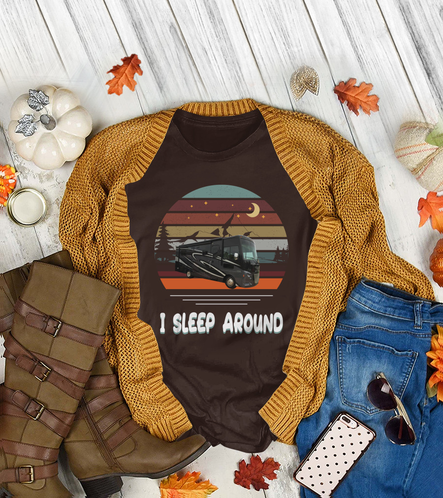 Winnebago Vista LX 27 I Sleep Around Retro Moon Stars Camping T-Shirt