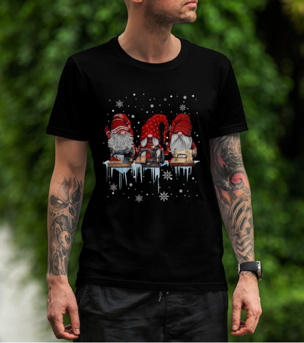 Christmas Gnome Sewing Snowflakes T-Shirt