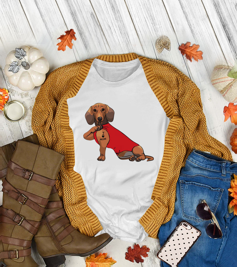 I Love Mom Dachshund Tattoo Puppy in Red T-Shirt