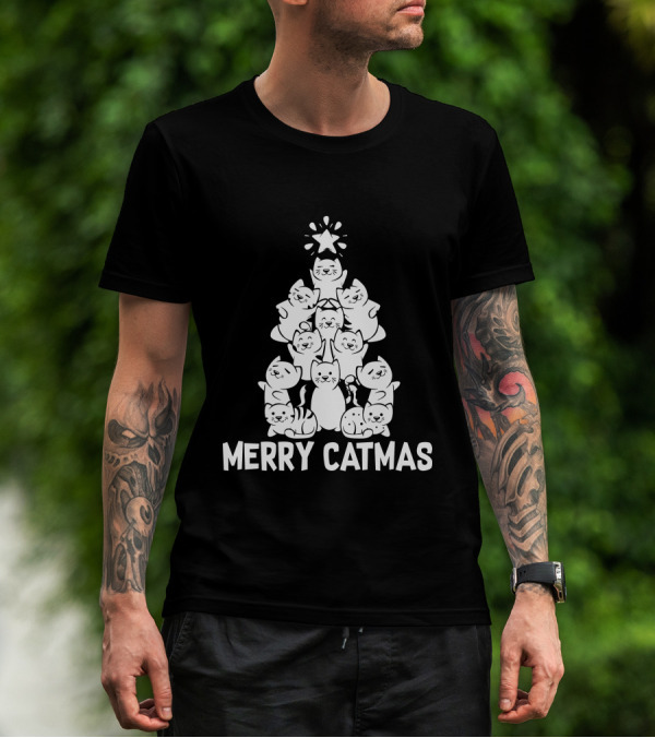 Merry Catmas Cute Adorable Cat Christmas Tree Pyramid Star T-Shirt
