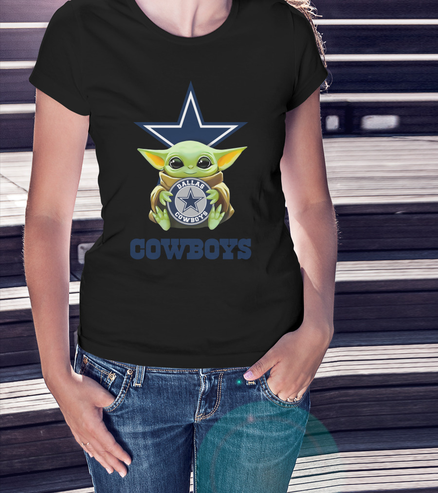 Star Wars Baby Yoda Dallas Cowboys Star Logo Hugging T-Shirt
