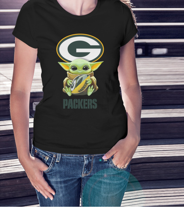 Star Wars Baby Yoda Hug Packers Football Tailgate Green Bay T-Shirt