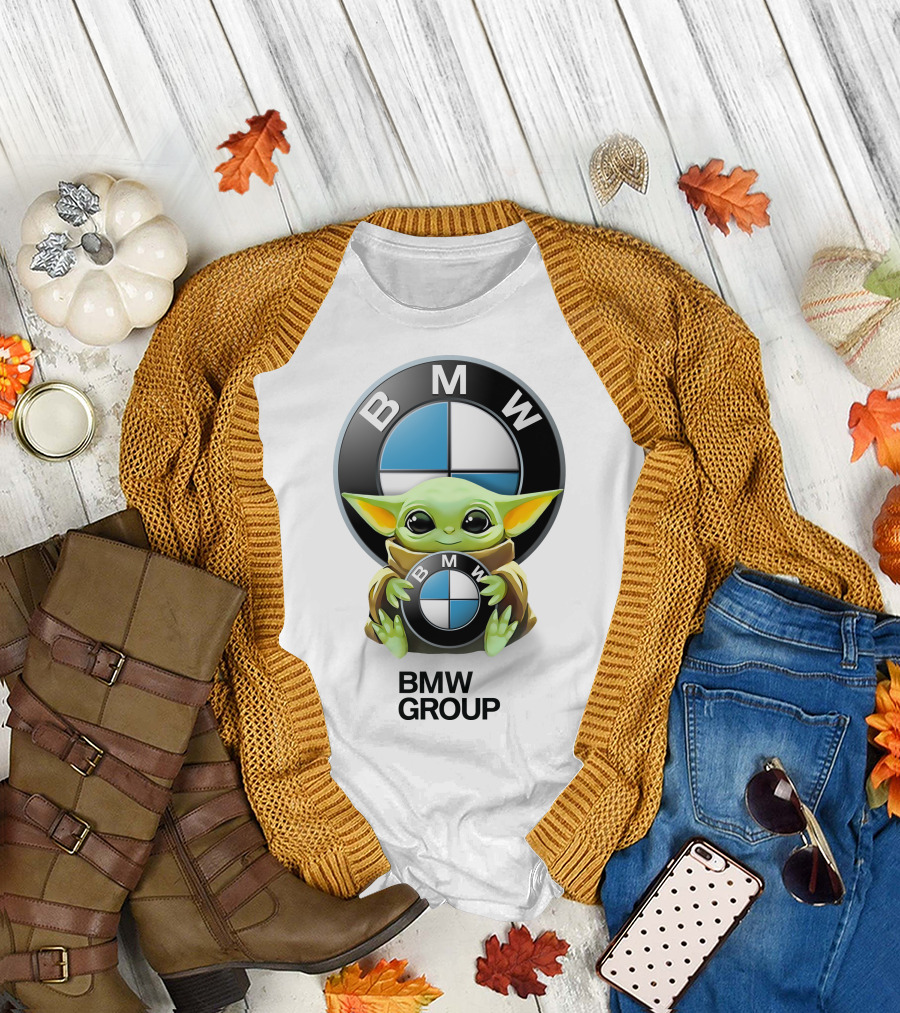 Baby Yoda Hug BMW Group T-Shirt