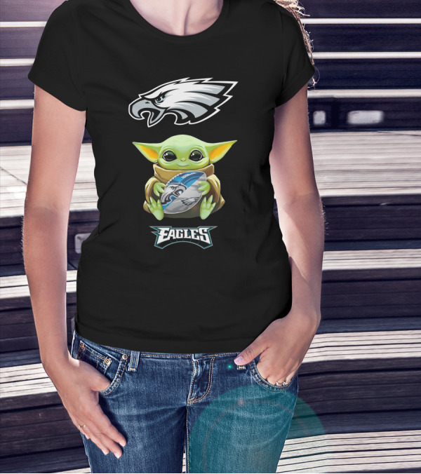 Grogu Philadelphia Eagles Football Hug With Eagles T-Shirt