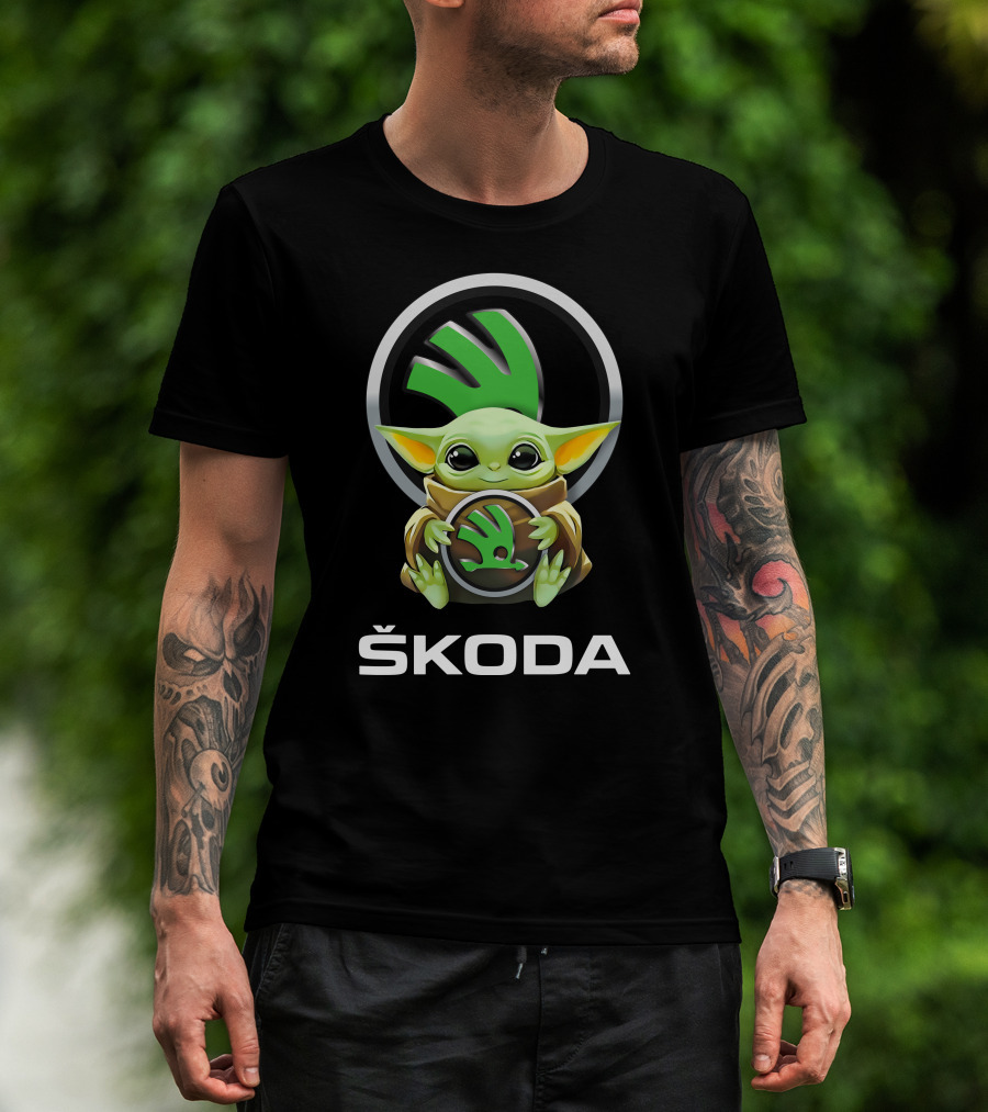 Škoda Logo Grogu Hug T-Shirt