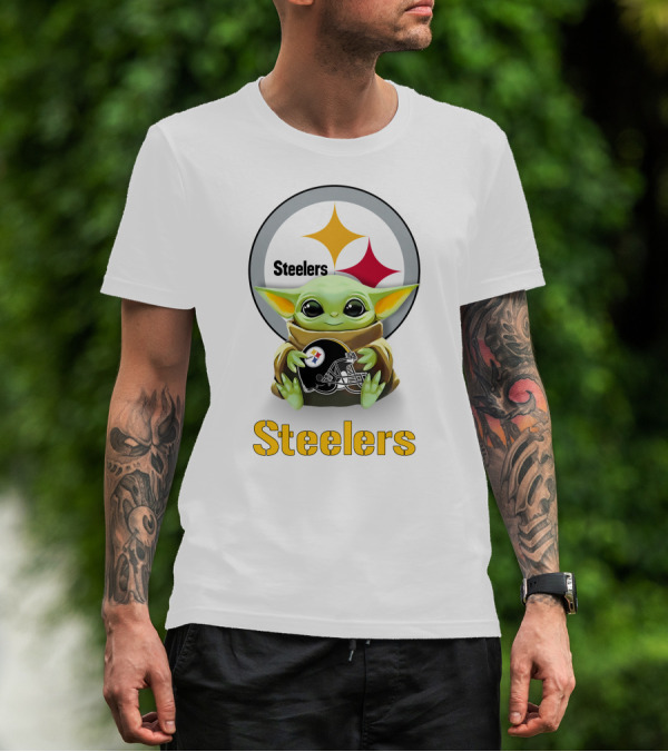 Grogu Steelers Helmet Hug Pittsburgh Steelers T-Shirt