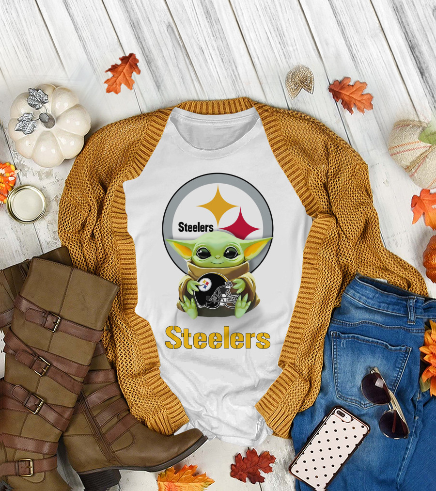 Grogu Steelers Helmet Hug Pittsburgh Steelers T-Shirt