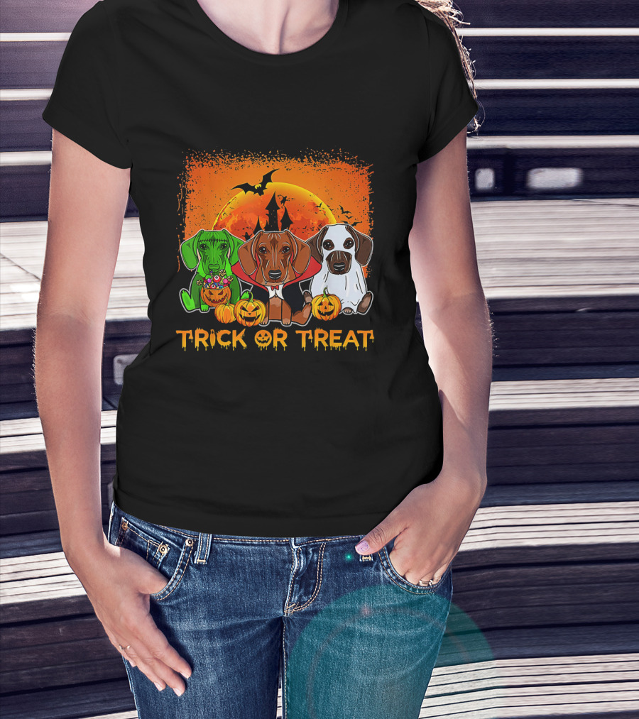 Trick Or Treat Halloween Dachshund Trio With Pumpkins And Spooky Orange Moon T-Shirt