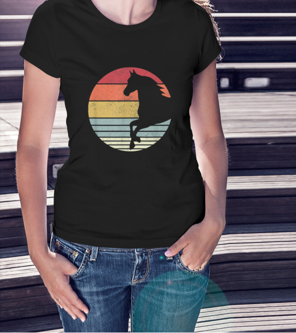 Vintage Riding Horses Retro Sunset T-Shirt