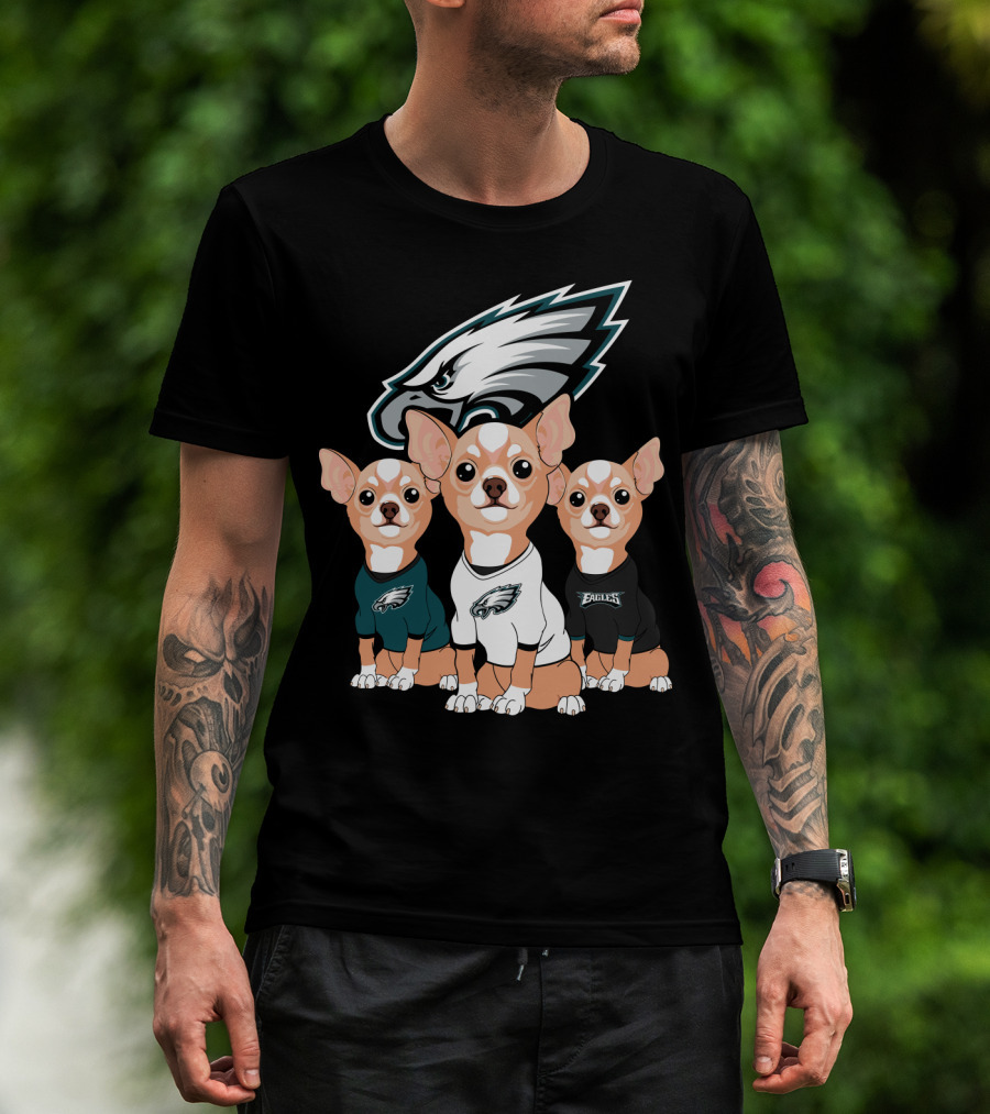 Philadelphia Eagles Chihuahua Trio T-Shirt