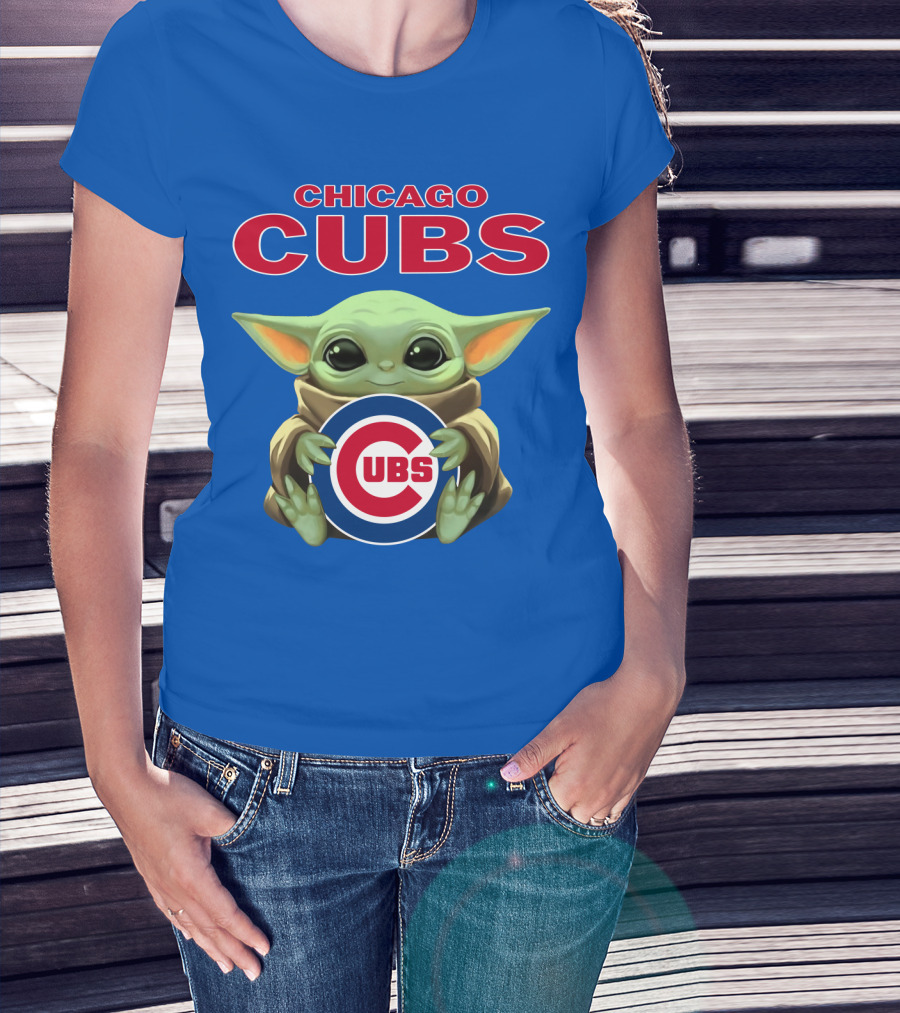 Chicago Cubs Baby Yoda Holding Cubs T-Shirt