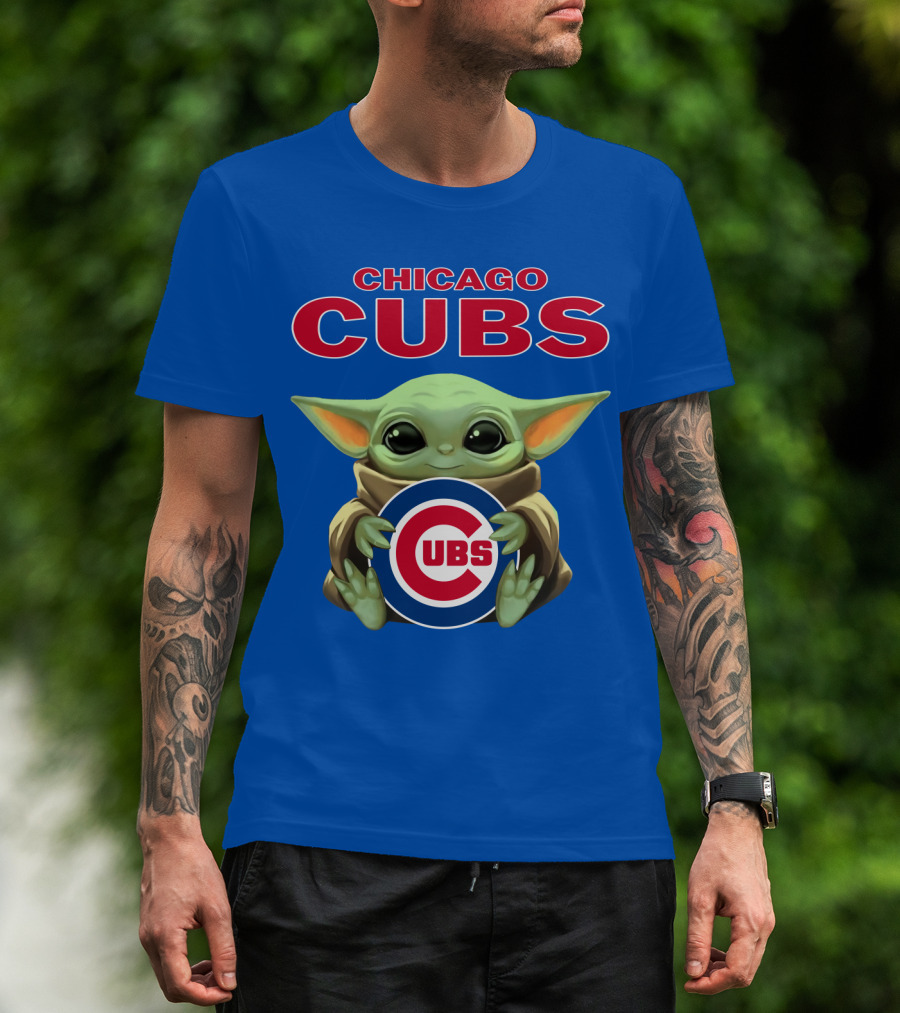Chicago Cubs Baby Yoda Holding Cubs T-Shirt