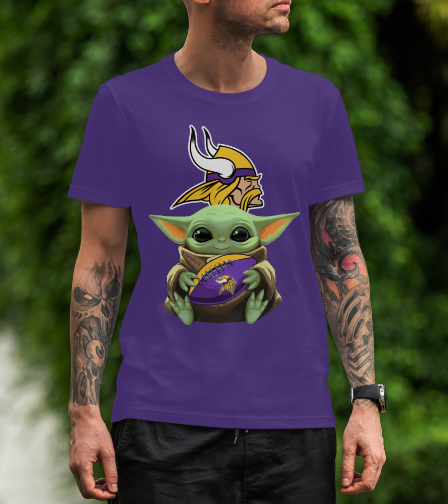Babyyoda Minnesota Vikings Fan With Football T-Shirt
