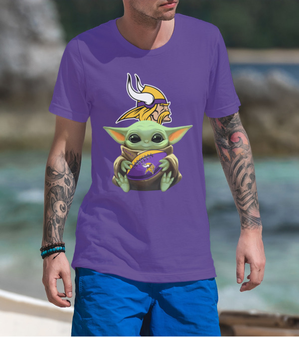 Babyyoda Minnesota Vikings Fan With Football T-Shirt