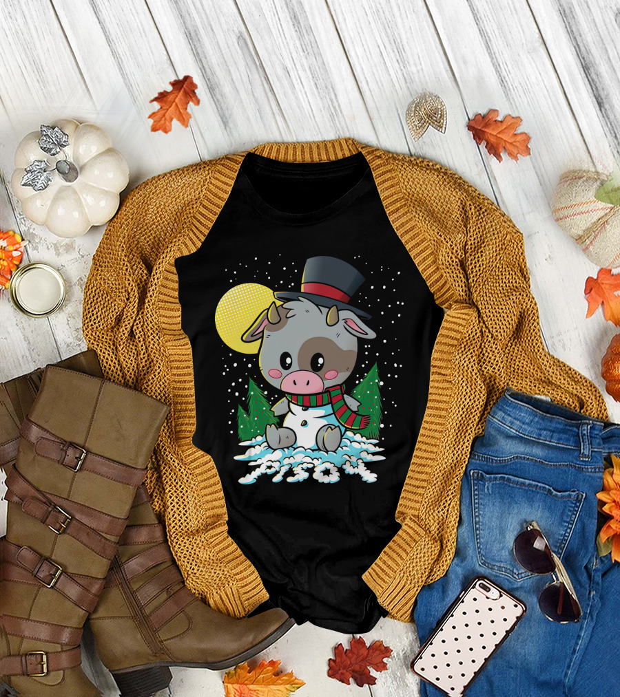 Piso4 Cute Cow in Snow with Top Hat and Scarf Winter Scene T-Shirt