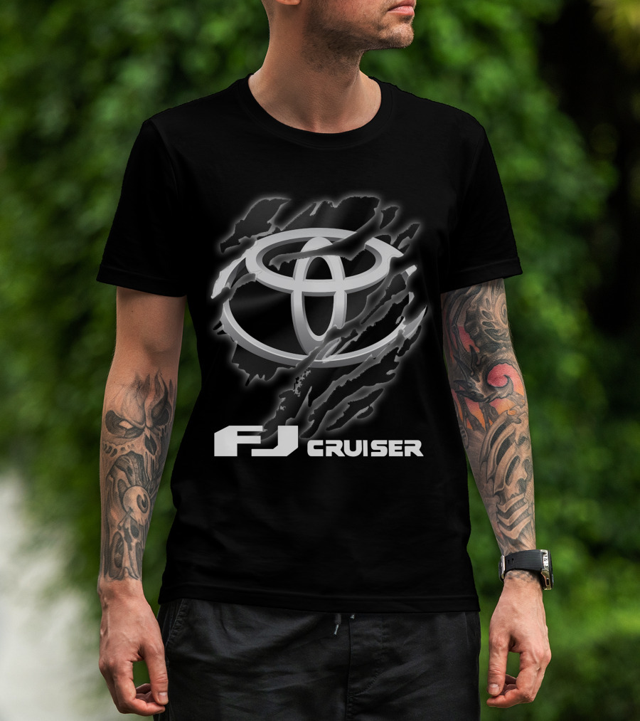 Fj Cruiser 01 Toyota Logo Claw Marks T-Shirt