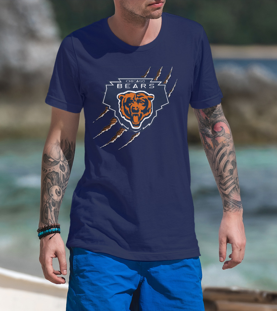 Chicago Bears Logo With Roaring Bear And Claw Marks T-Shirt