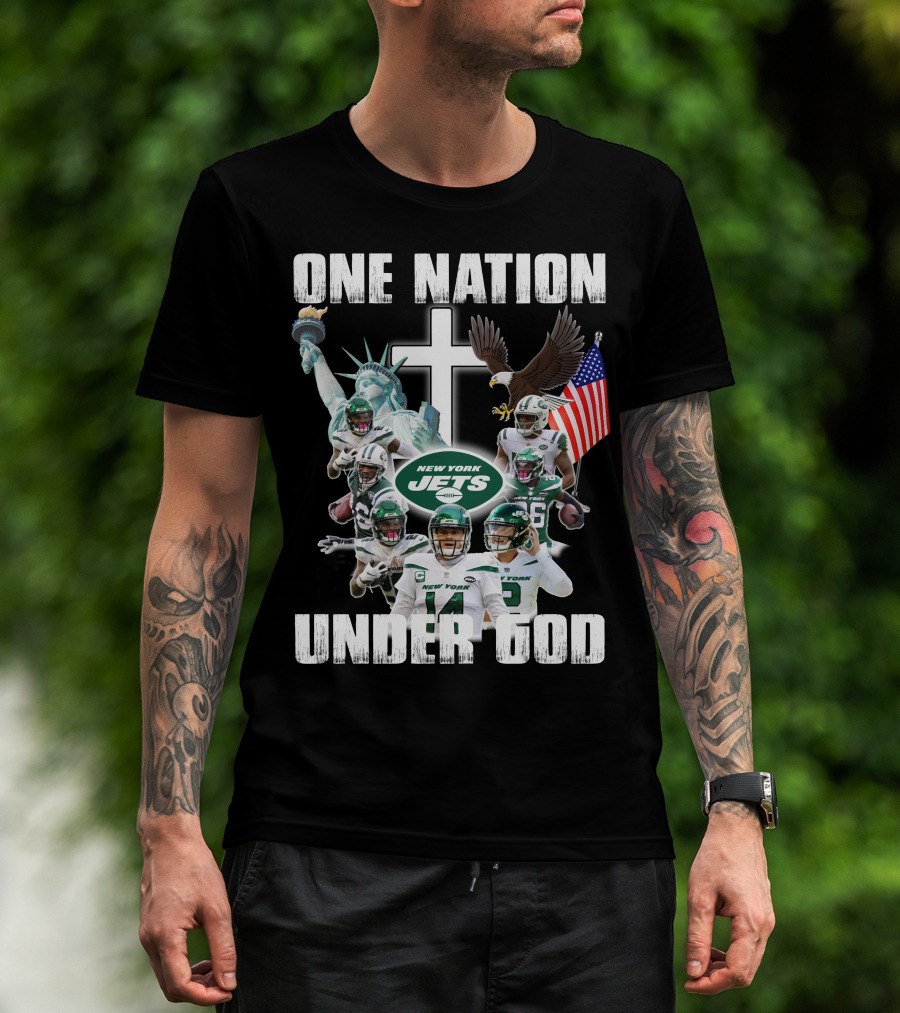 New York Jets One Nation Under God Statue Of Liberty Eagle Flag Football Players T-Shirt