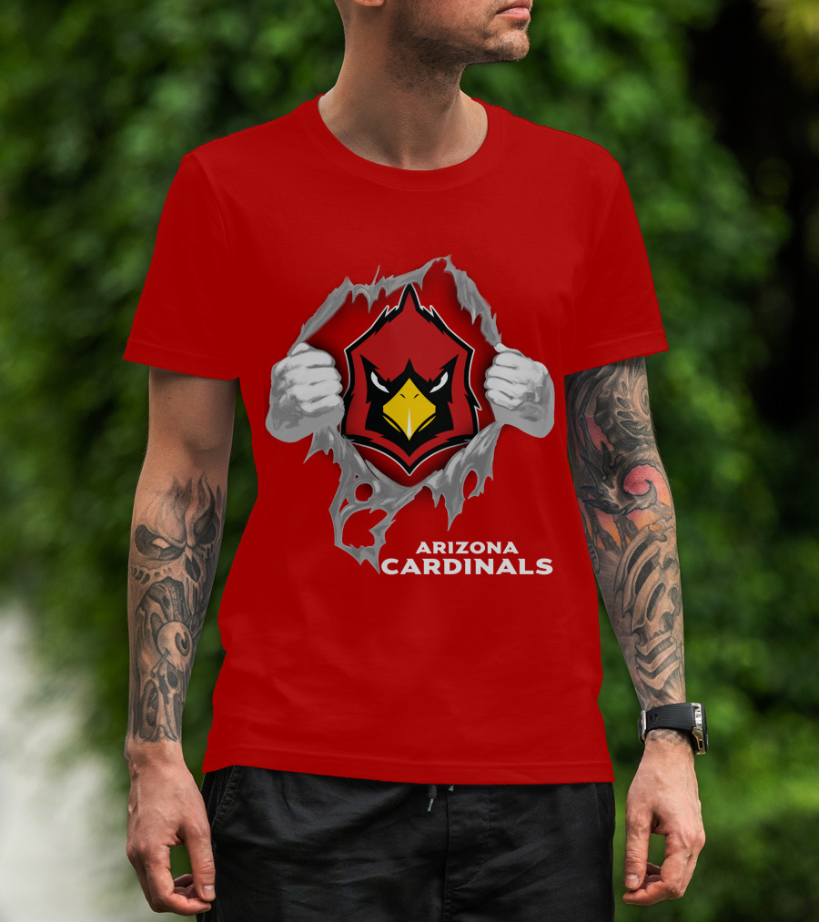 Arizona Cardinals Fierce Mascot Display With 06 Football Spirit T-Shirt