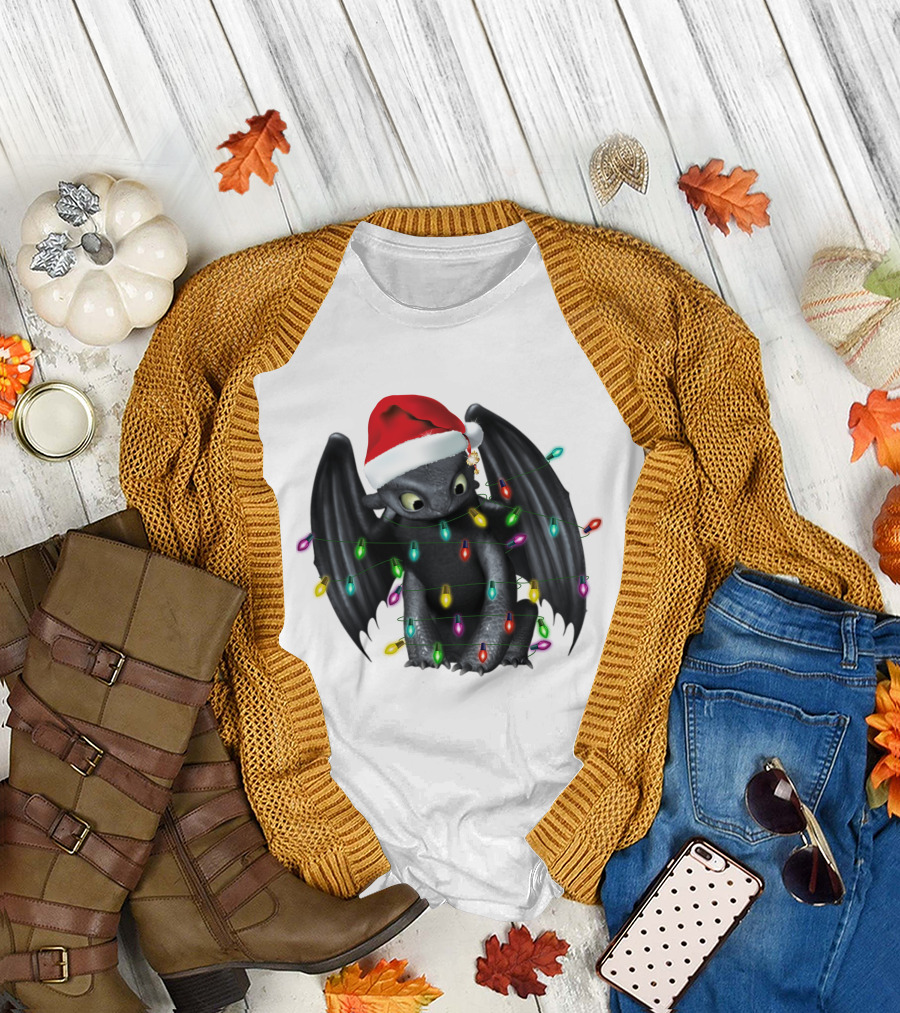 How To Train Your Dragon ZN 297 Toothless Christmas Lights Santa Hat T-Shirt