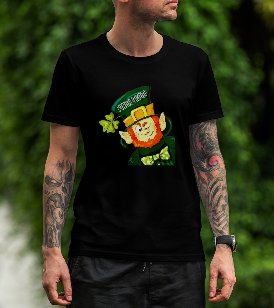 St Patrick's Day Pinch Proof Shamrock Leprechaun With Hat And Bow Tie T-Shirt