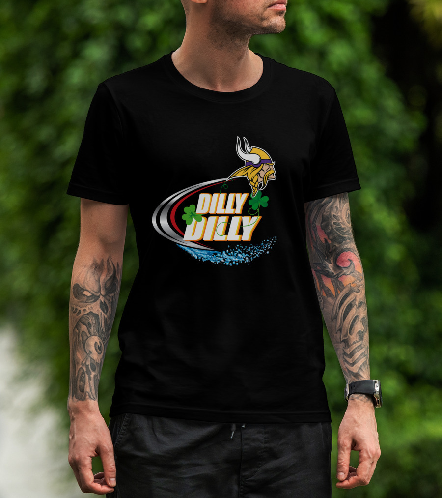 Dilly Dilly Minnesota Vikings Logo With Shamrocks And Water Splash T-Shirt