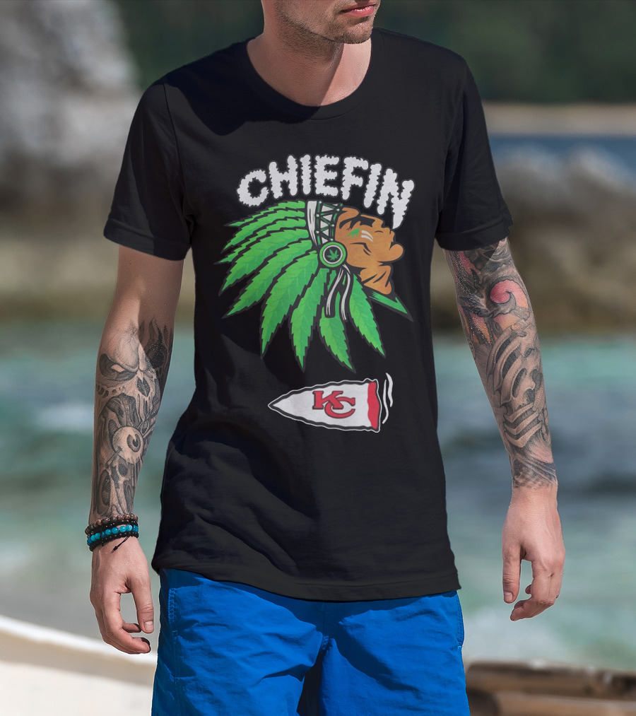 Kansas City Chiefs Chiefin Weed Smoke T-Shirt