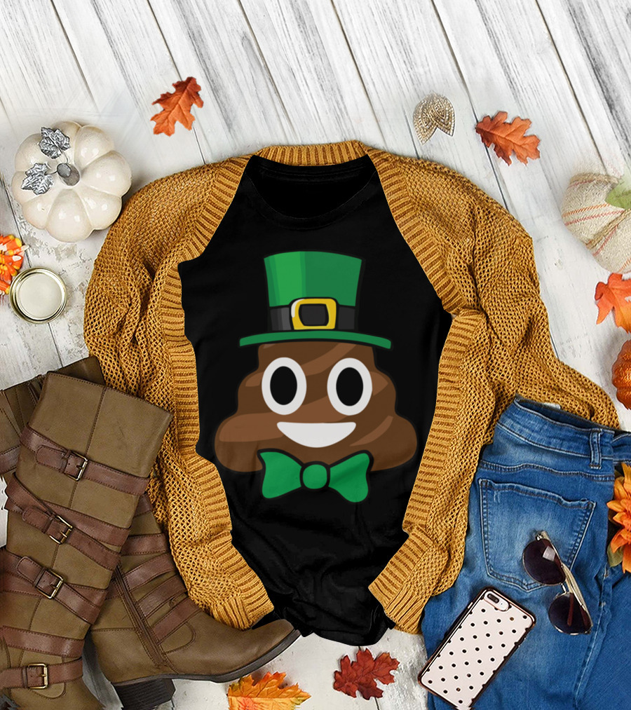 Leprechaun Poop Emoji With Green Bow Tie Funny St Patricks Day T-Shirt