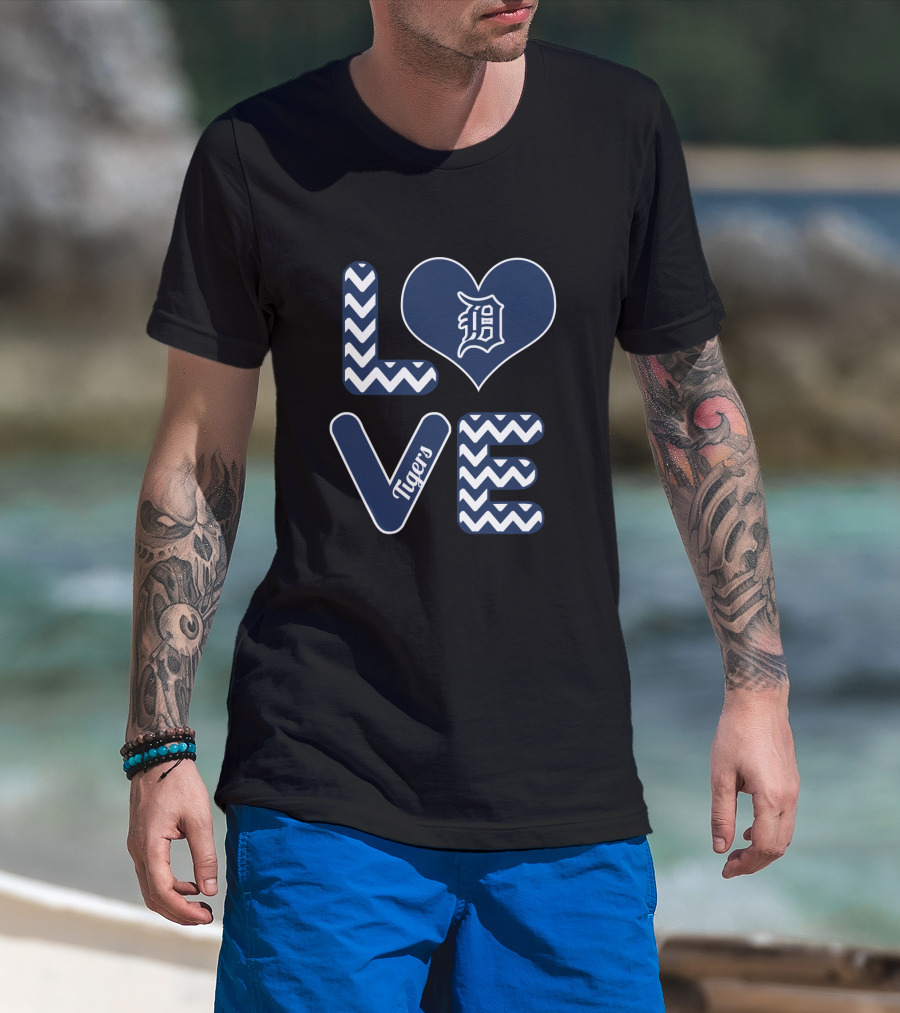 Love Detroit Tigers With Heart Logo And Chevron T-Shirt