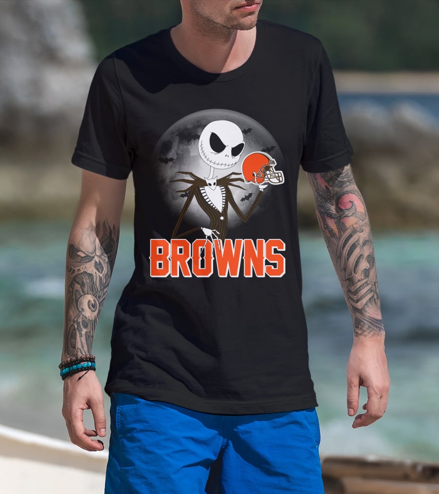 Jack Skellington Holding Cleveland Browns Helmet Halloween Moon T-Shirt