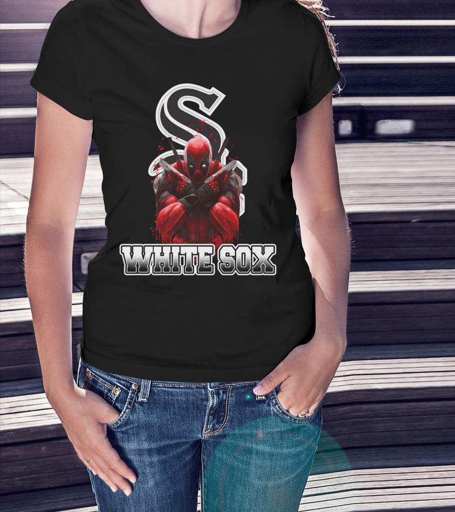 Chicago White Sox Deadpool Crossed Swords T-Shirt