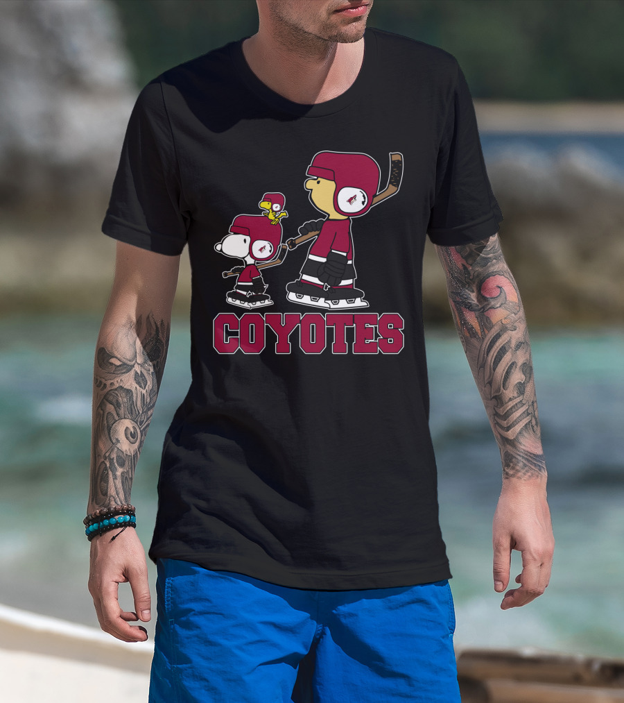 Snoopy Ice Hockey Coyotes Fans Peanuts Arizona Nhl Team T-Shirt