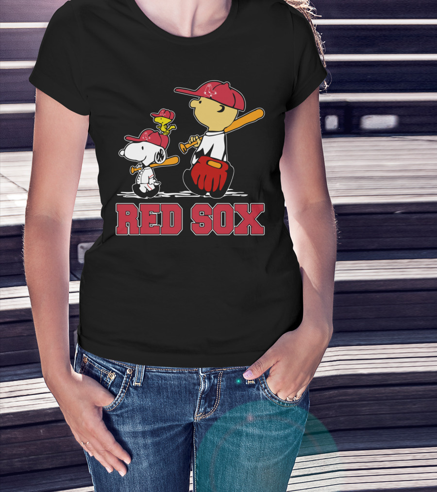 Snoopy Woodstock Charlie Brown Boston Red Sox Fans T-Shirt