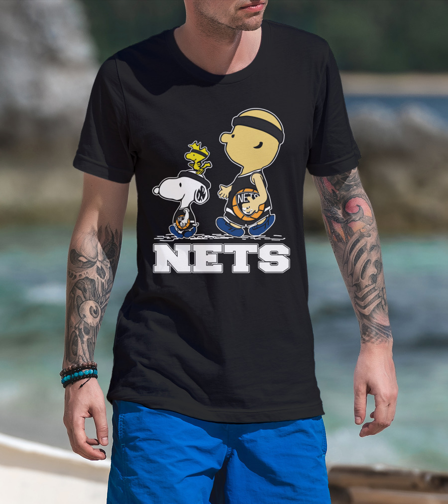 Snoopy And Woodstock Brooklyn Nets Basketball Fans T-Shirt