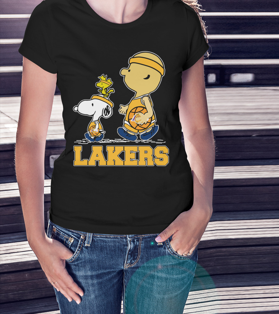 Snoopy And Woodstock With Basketballs For Los Angeles Lakers Fans T-Shirt