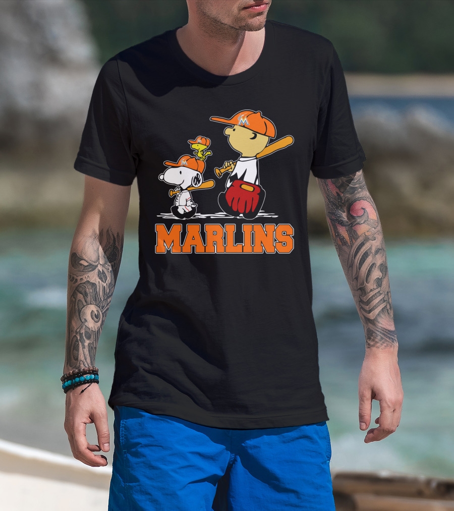 Marlins Snoopy Woodstock And Charlie Brown Baseball Fans T-Shirt