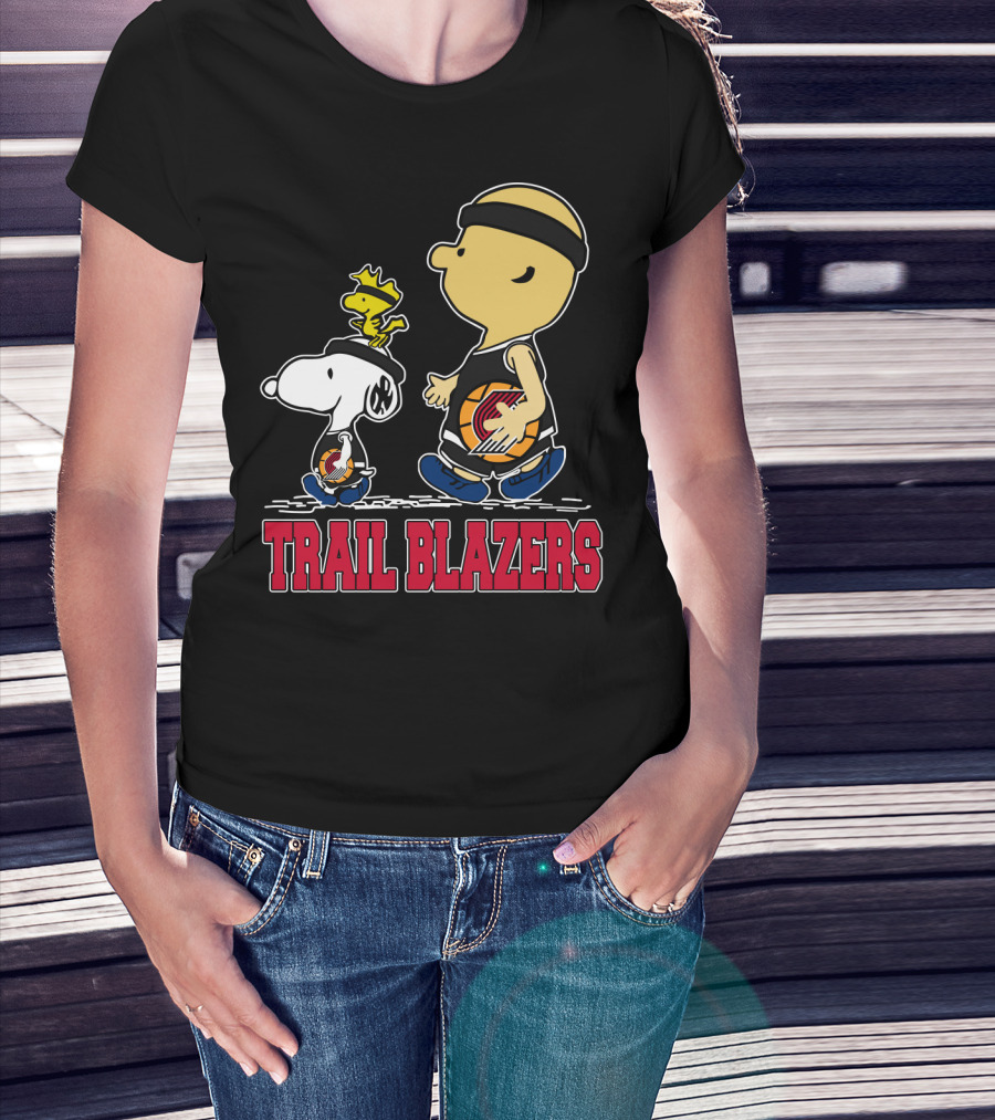 Snoopy And Woodstock Portland Trail Blazers Fans Basketball Theme T-Shirt