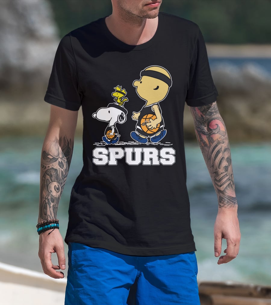 Snoopy Woodstock Basketball San Antonio Spurs Fans T-Shirt
