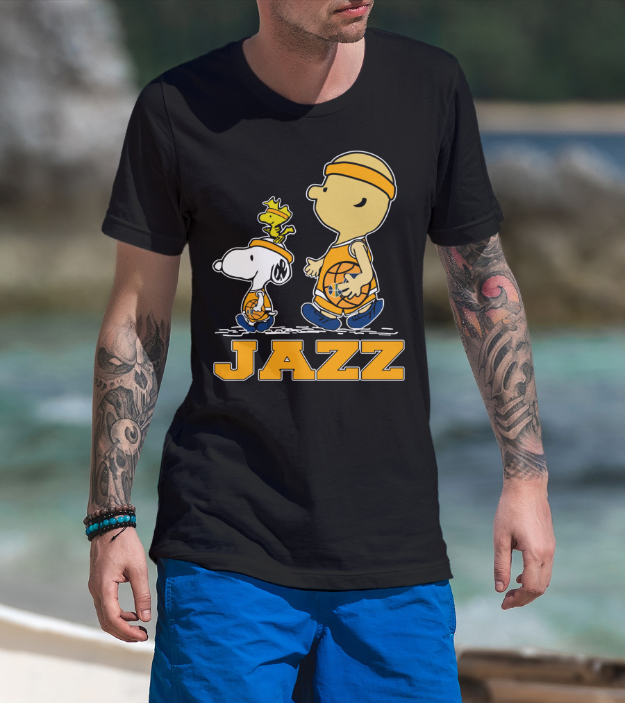 Snoopy And Woodstock With Basketball For Utah Jazz Fans T-Shirt