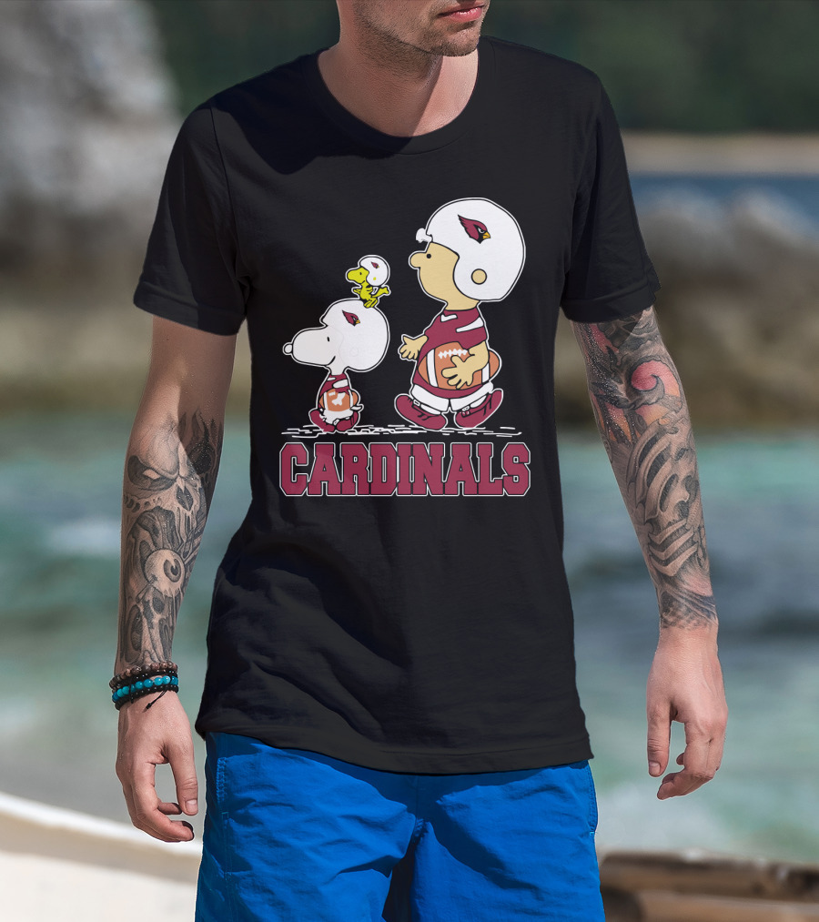 Snoopy And Woodstock With Cardinals Football Helmets And Team Spirit T-Shirt