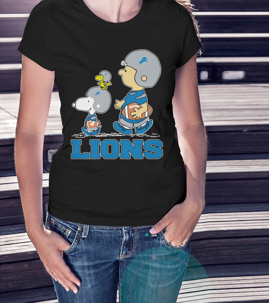 Snoopy And Woodstock With Detroit Lions Football Fans T-Shirt